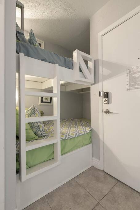 Baca Beach Escape I - 3 Pools - Pet Friendly 加尔维斯敦 外观 照片